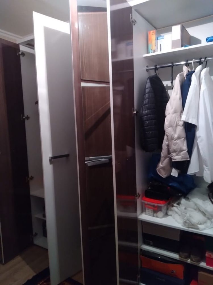 Шкаф с комодом