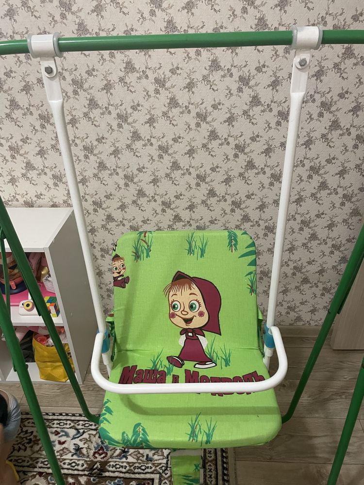 Продам детскую качелю
