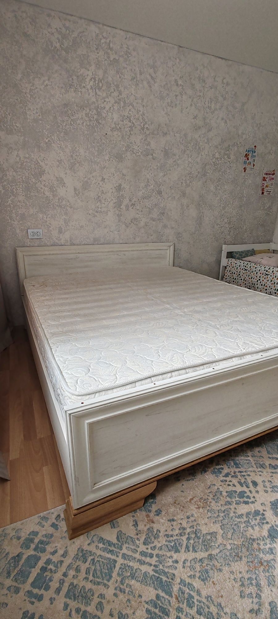 Продам кровать, в хорошем состоянии