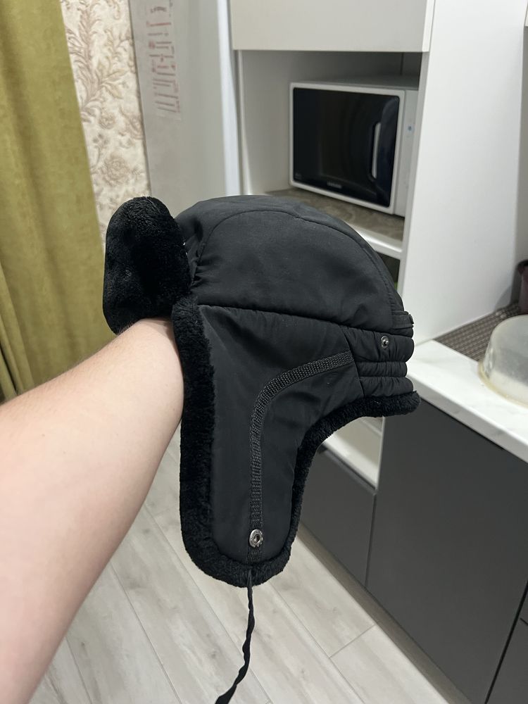 Норковые шапки. Все по 3000.