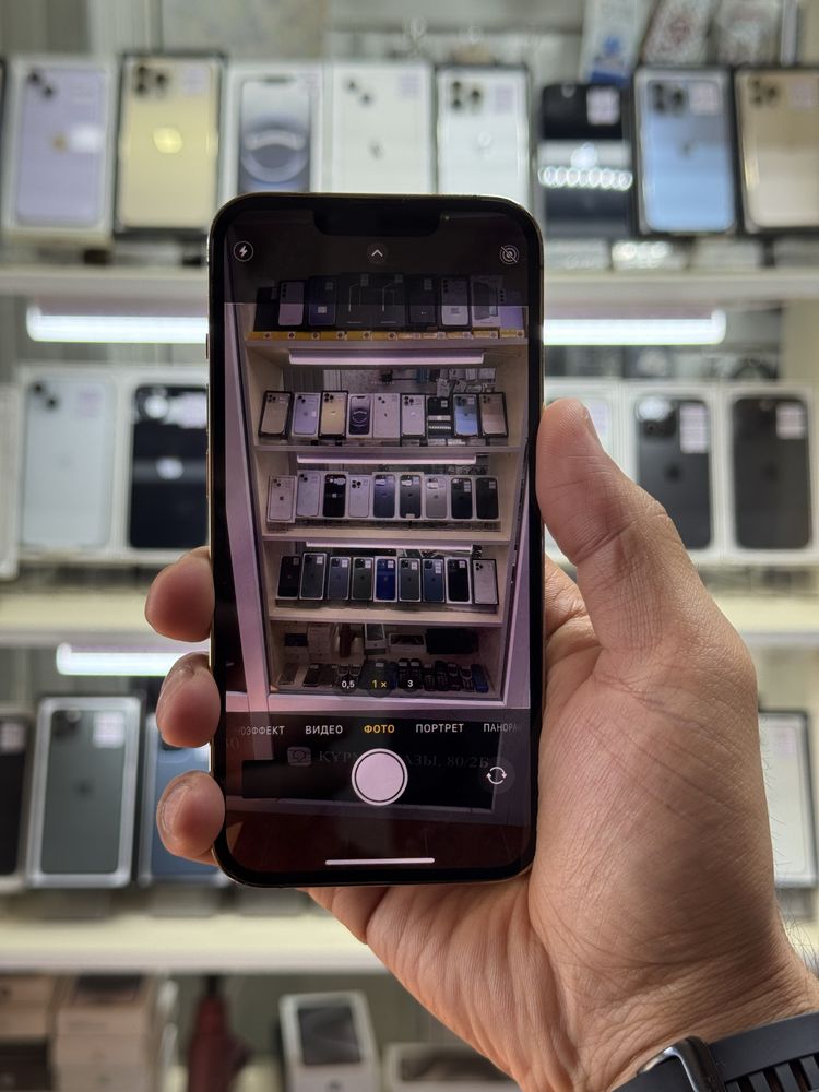  iPhone 13pro 5G 1Tb gold в идеале