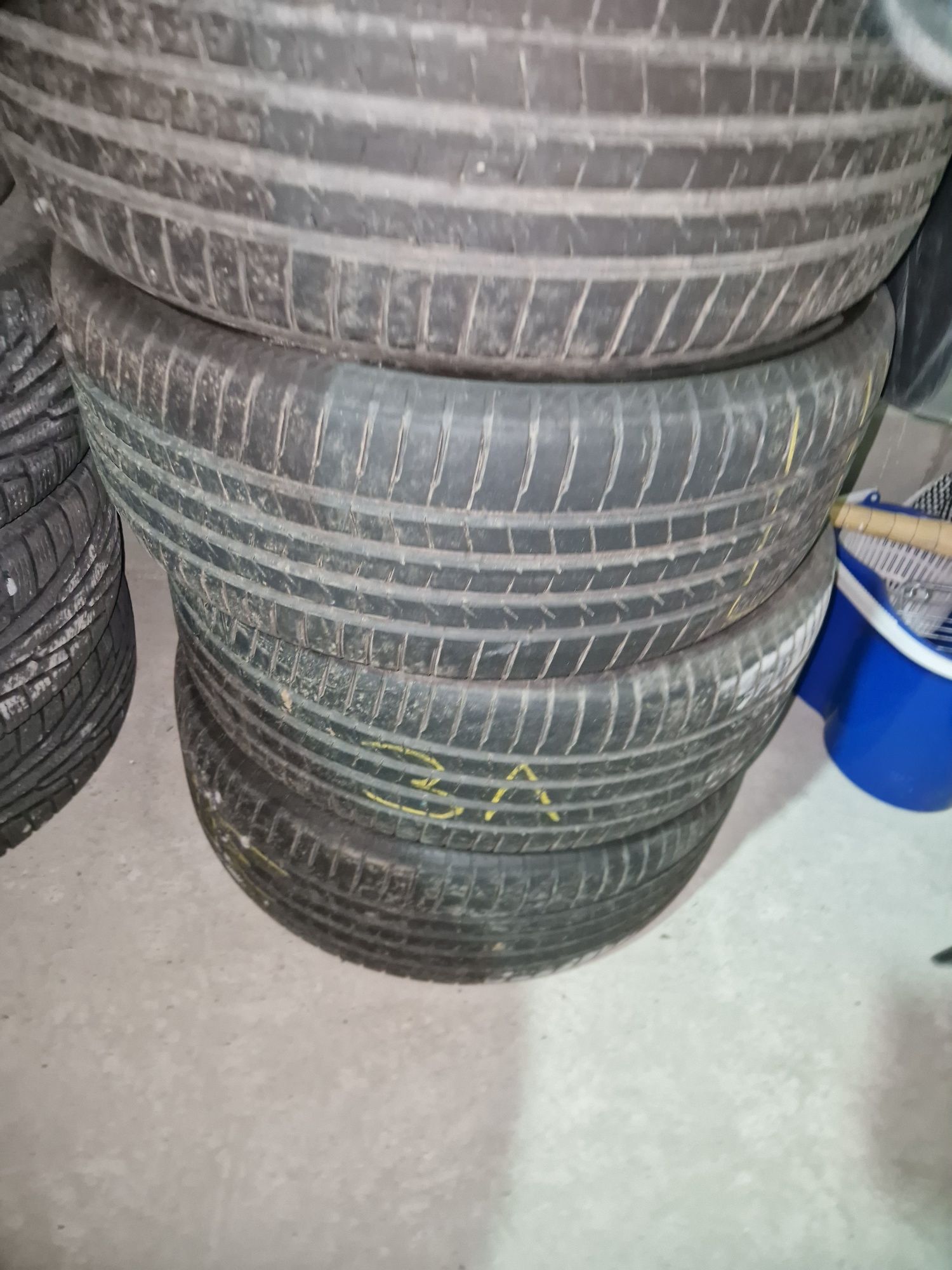 Продам шины летние и зимние шипованные