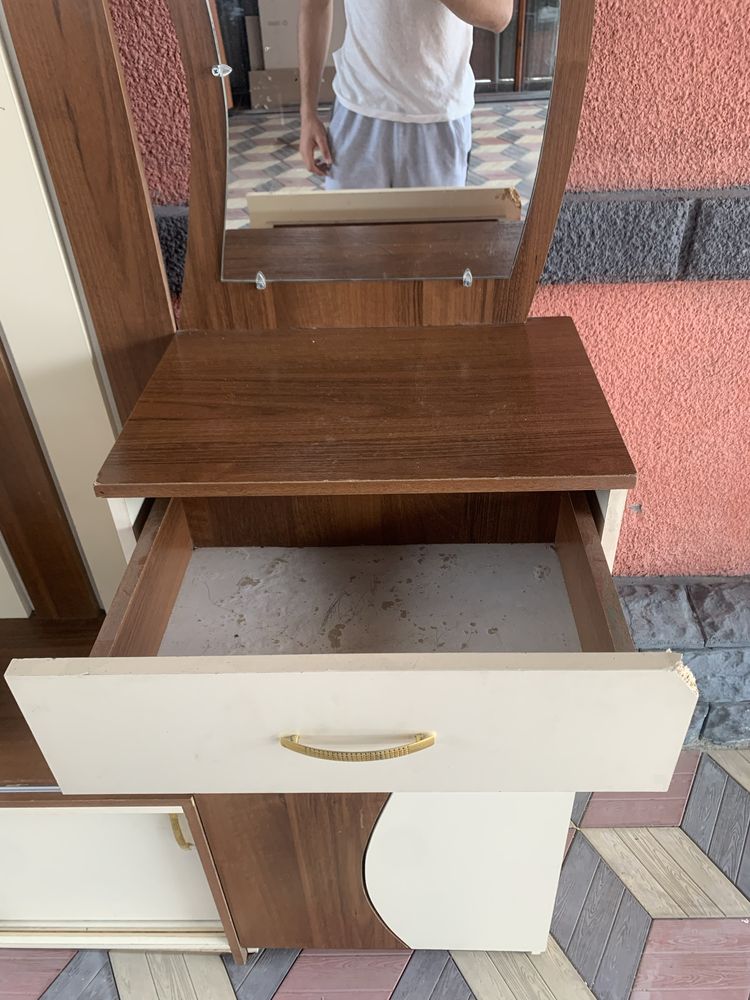 Продам , шкаф для прихожей