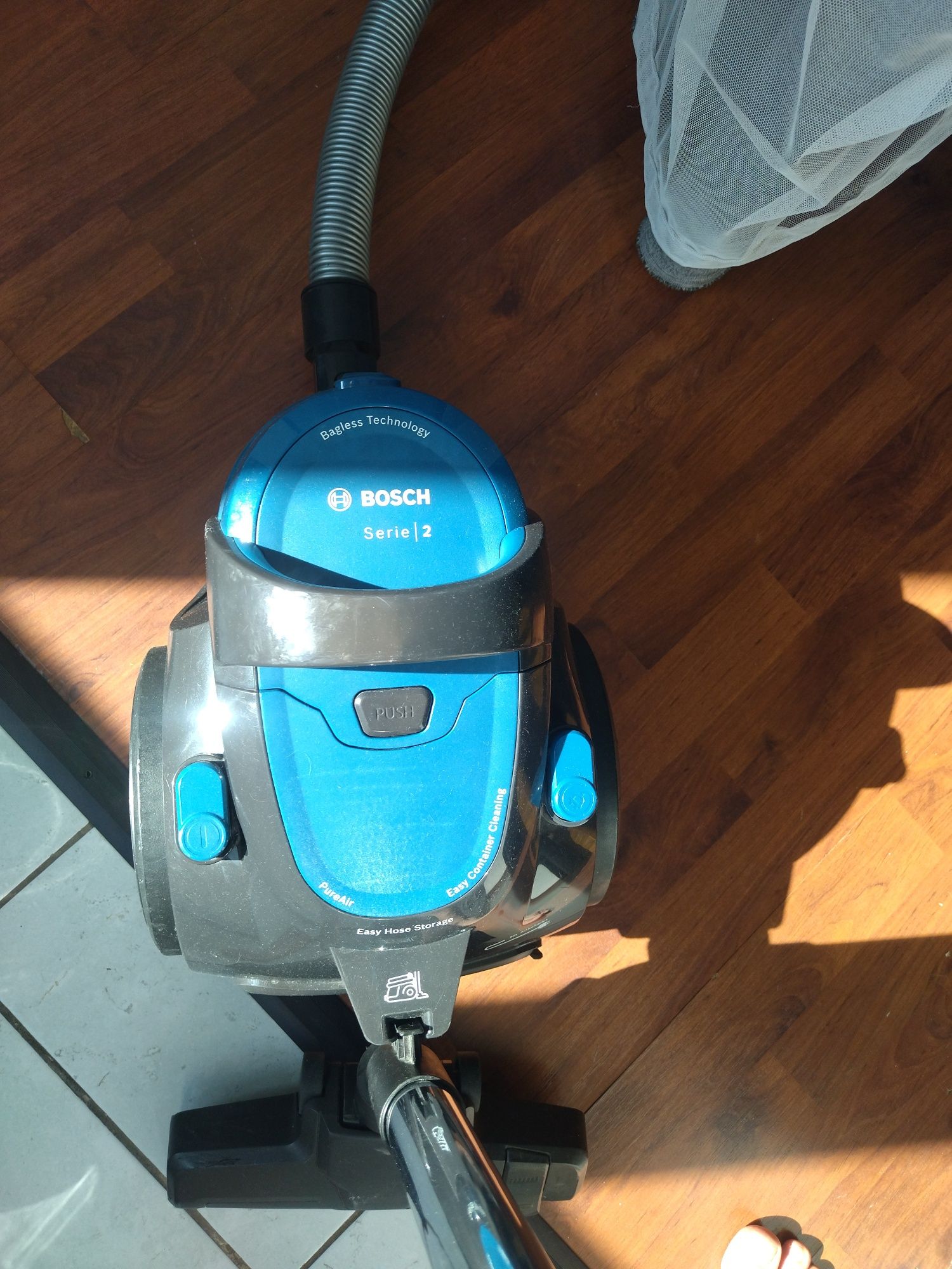 Пылесос BOSCH serie 2