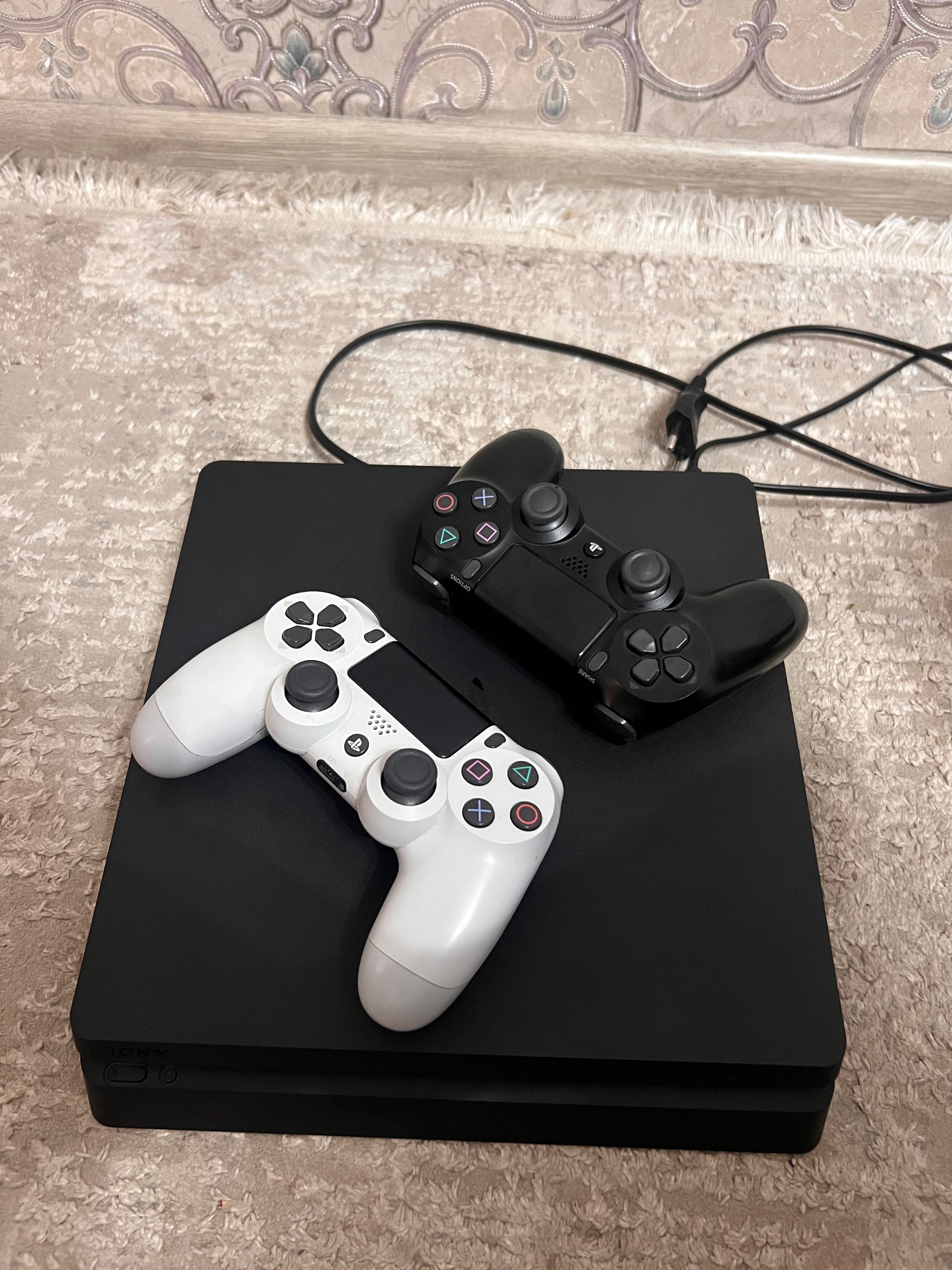 PlayStation 4 slim