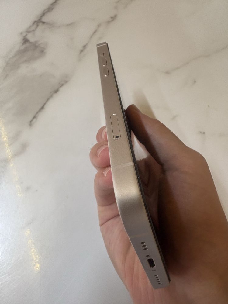 Iphone 13 белый идеалный сост