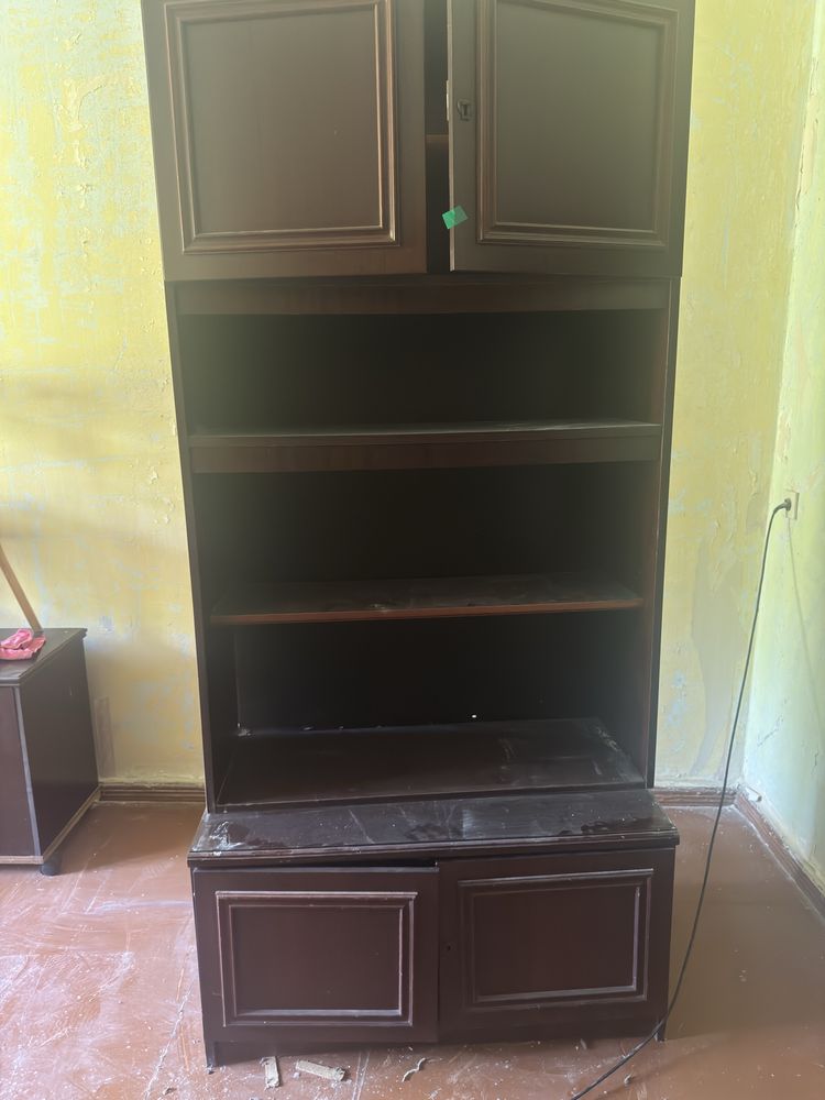 Шкафы ,компьютерный стол