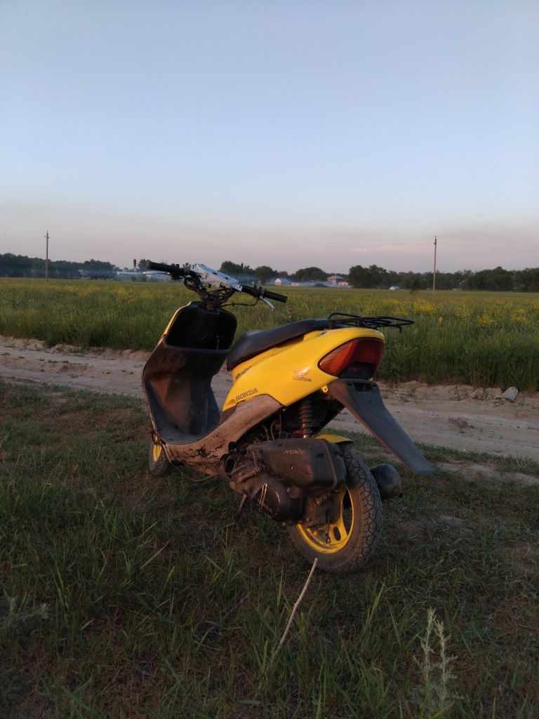 Honda dio af 34.