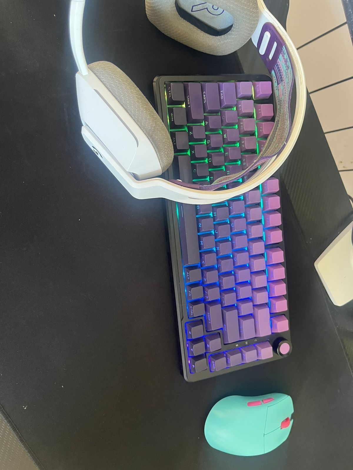 Наушники Logitech G733 LightSpeed