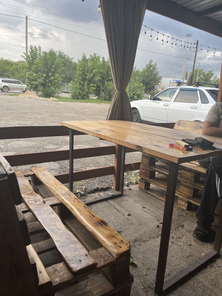 Продам комплект стол с лавочками