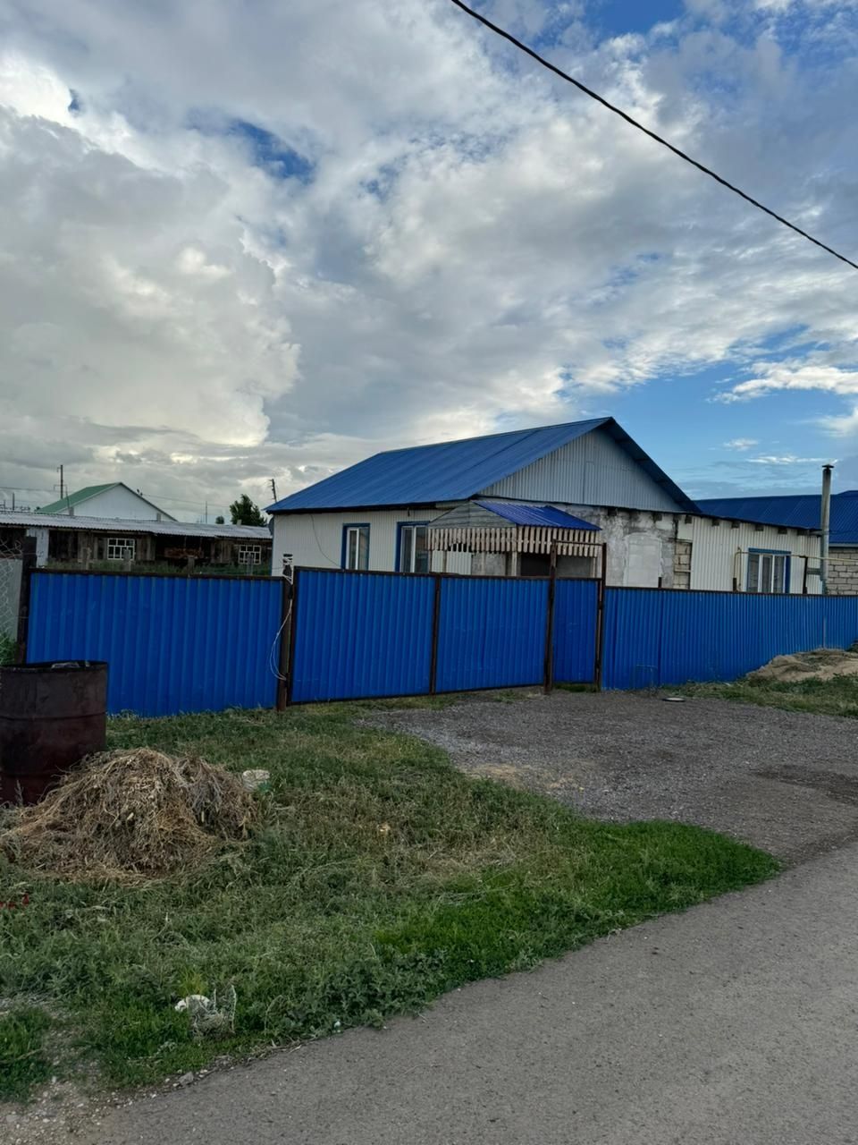 Маржанбулак та Уи сатылады срочно 10миллионга