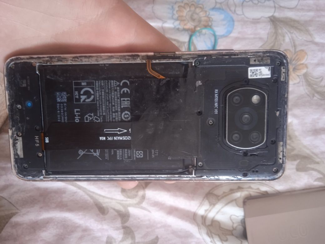 Продам Самсунг А20 и Поко Х3 про на запчасти