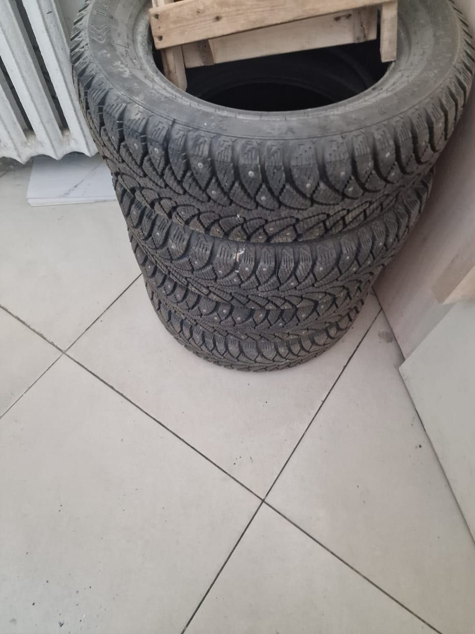 Новые зимние шины для легковой машины