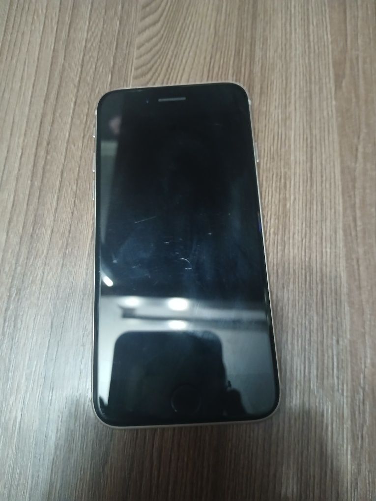 iPhone se 2020 80к