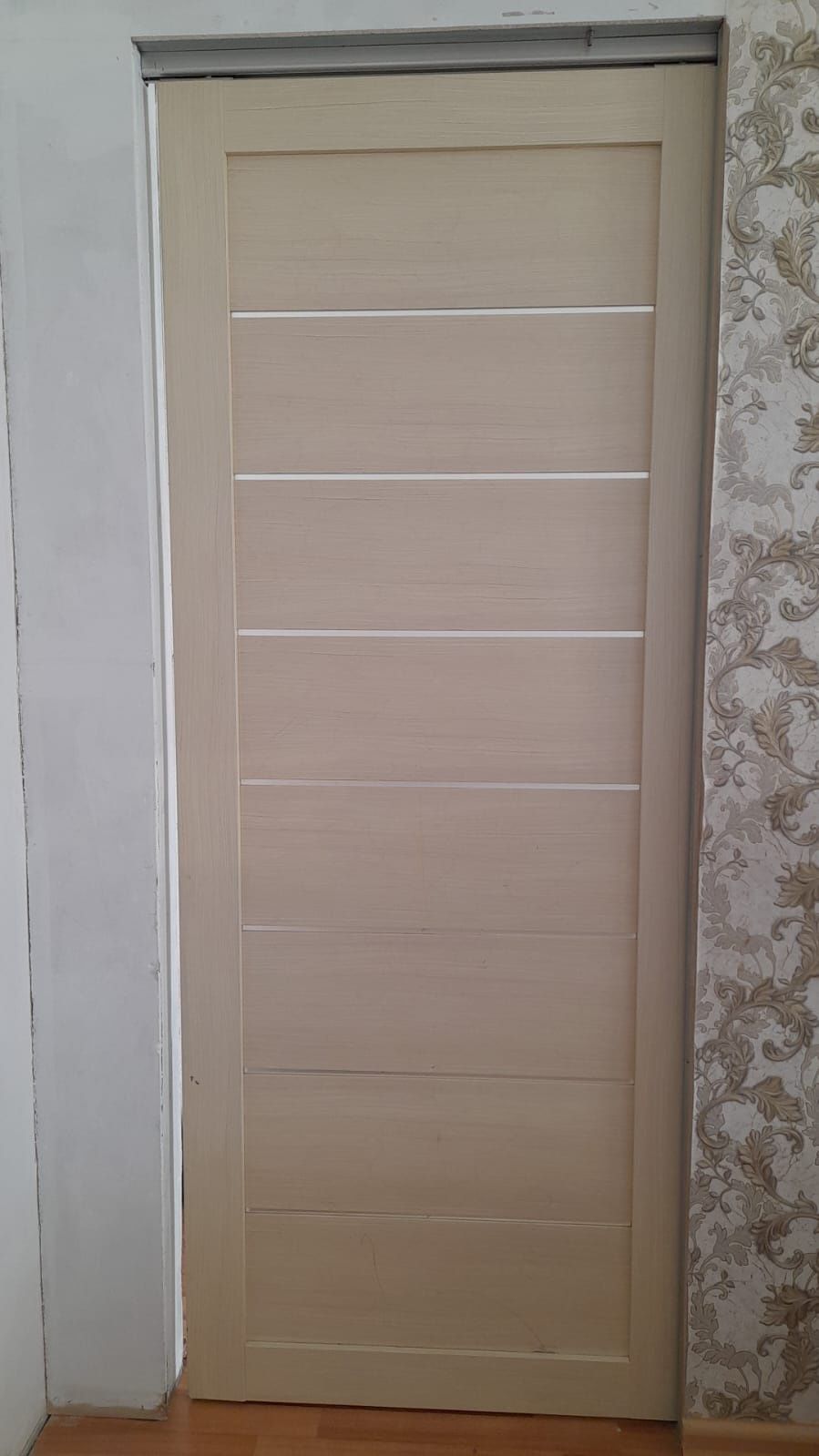 Продаются двери торг уместен