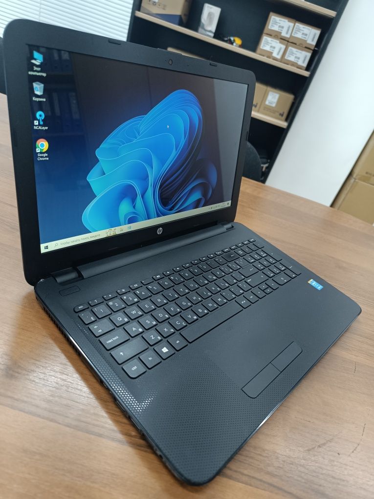 Ноутубк HP с НОВЫМ SSD