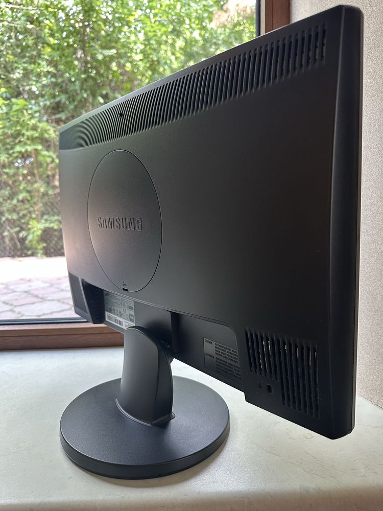 монитор samsung 2243nw ls22mynkbba/en