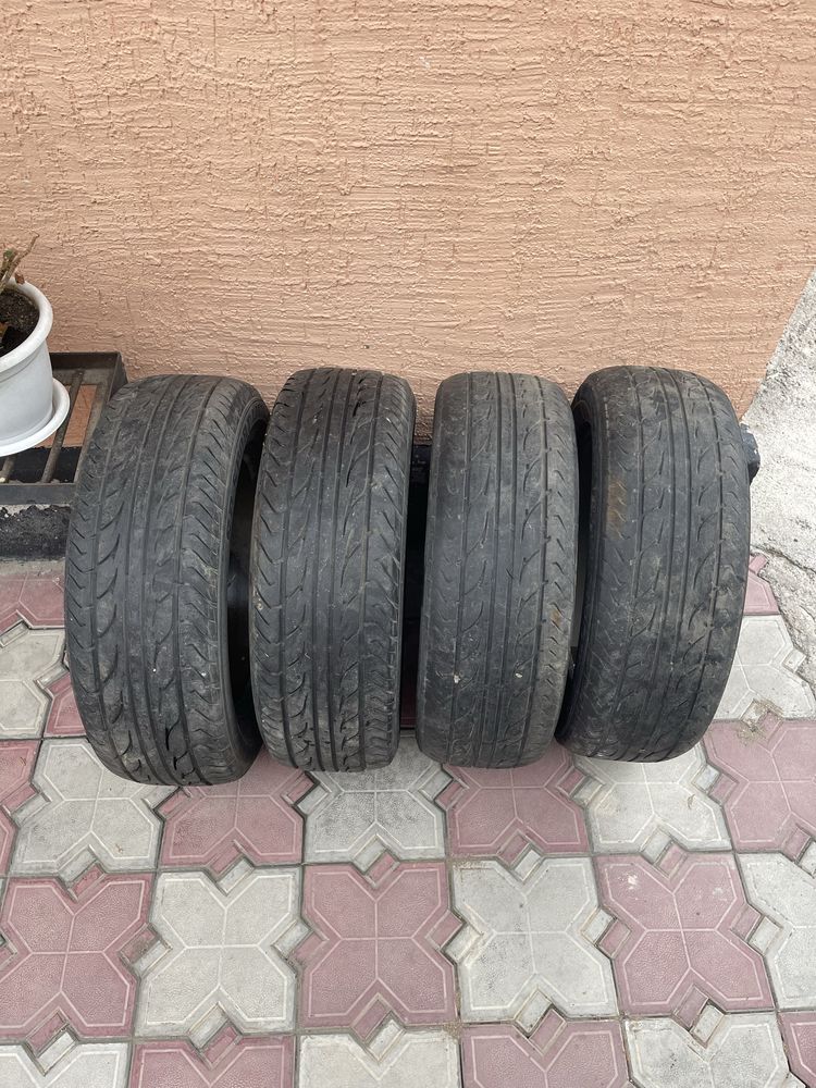 Срочно продаю резину для машины !