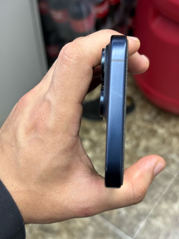 Продам 15pro max 256gb