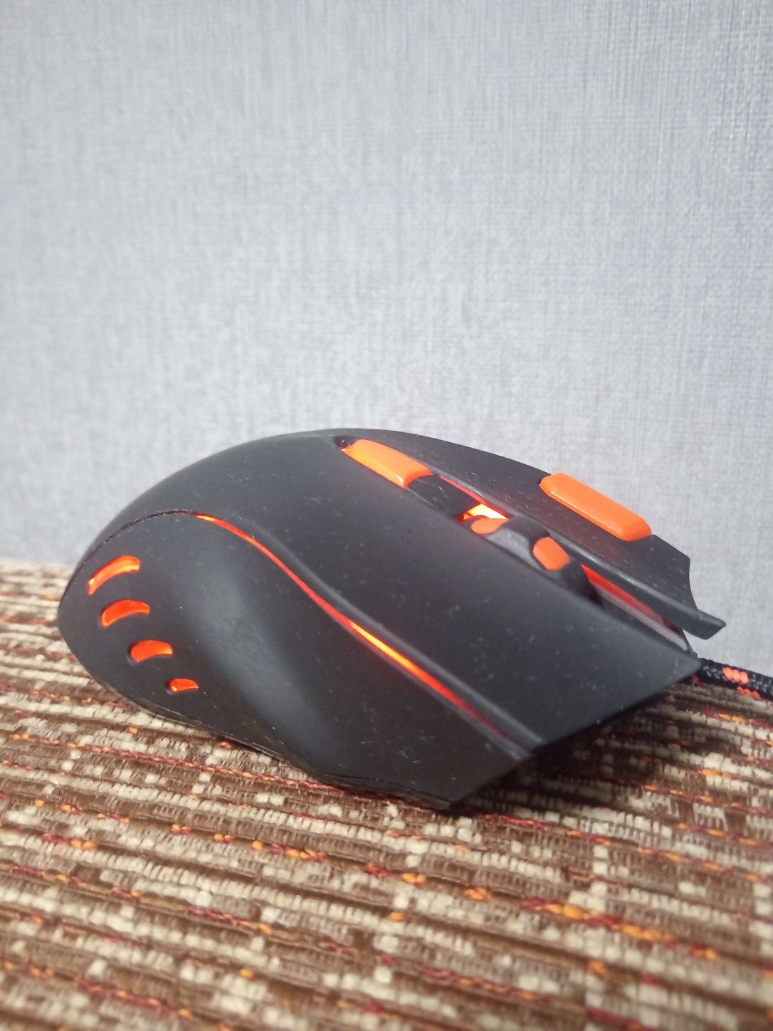Продам  игровую мышь canyon gaming