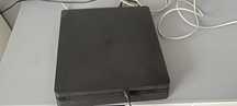 Sony PlayStation 4 в хорошем состоянии с играми