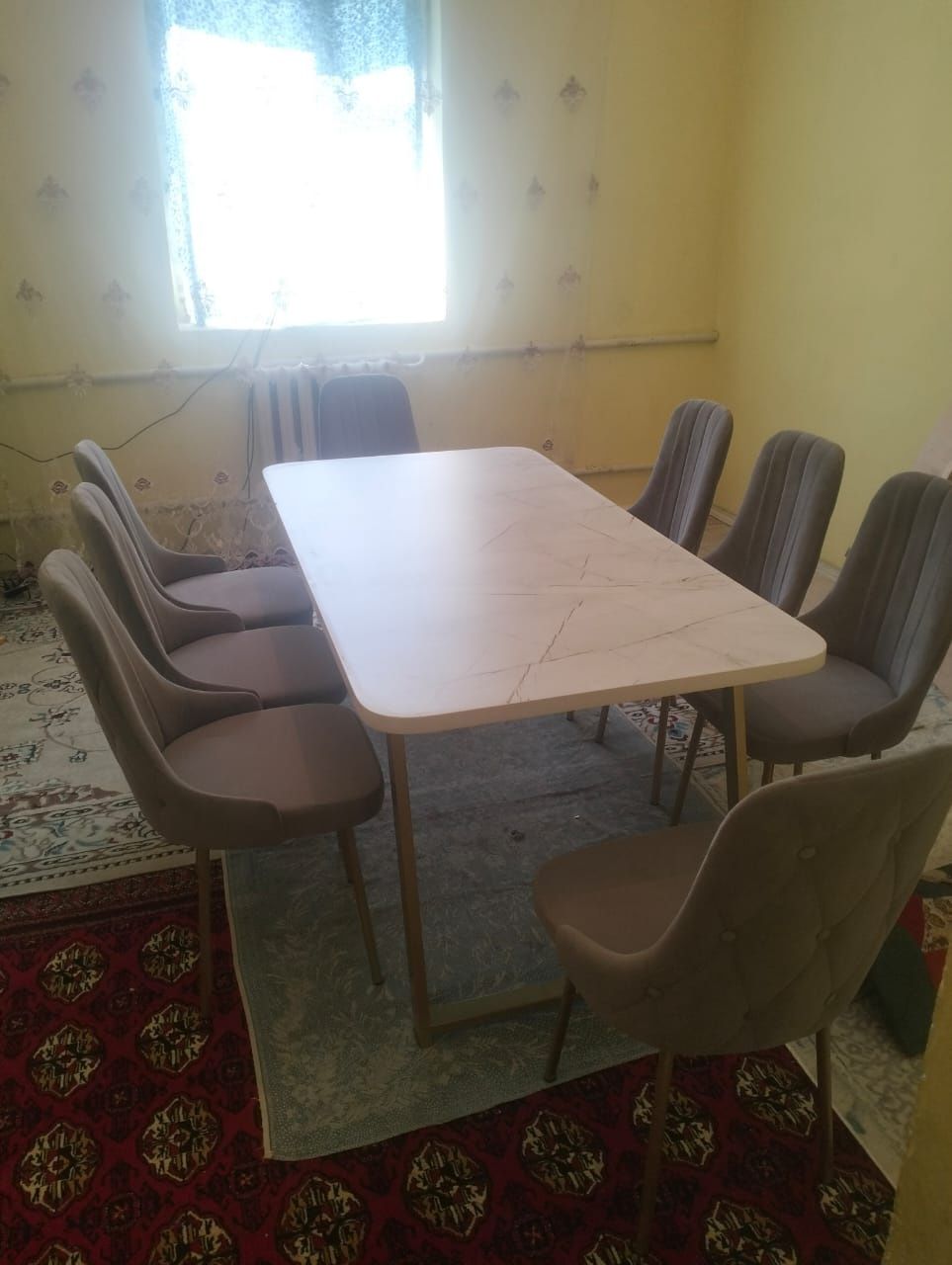 Стол со сиденьями