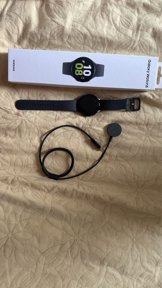 Электронные часы Watch 5