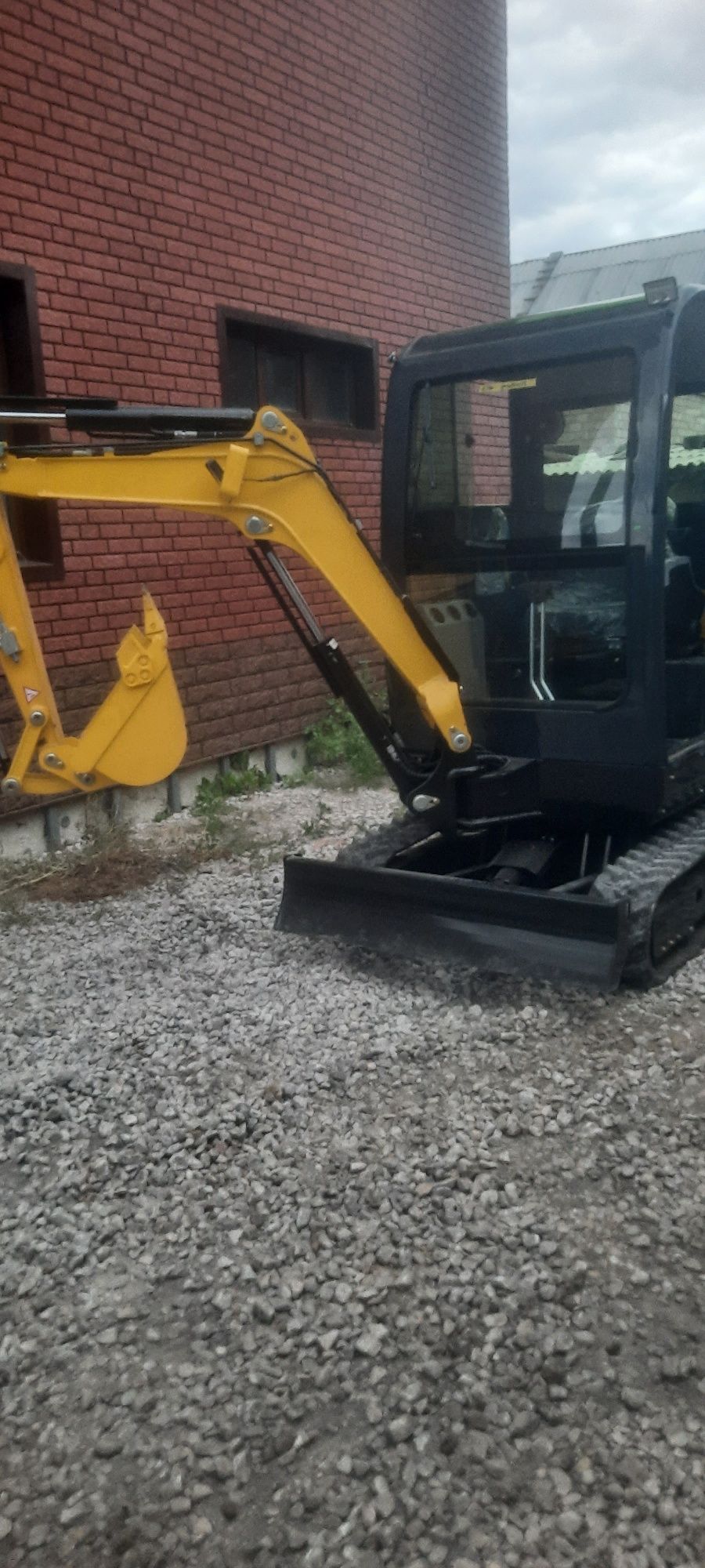 Продам мини экскаватор новый RIPPA 330