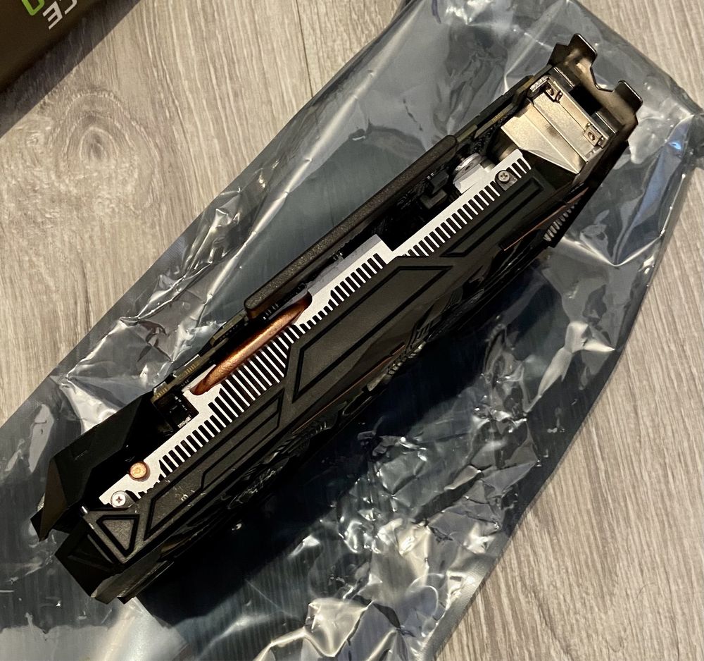 Видеокарта Gigabyte GTX 1060 6 Gb