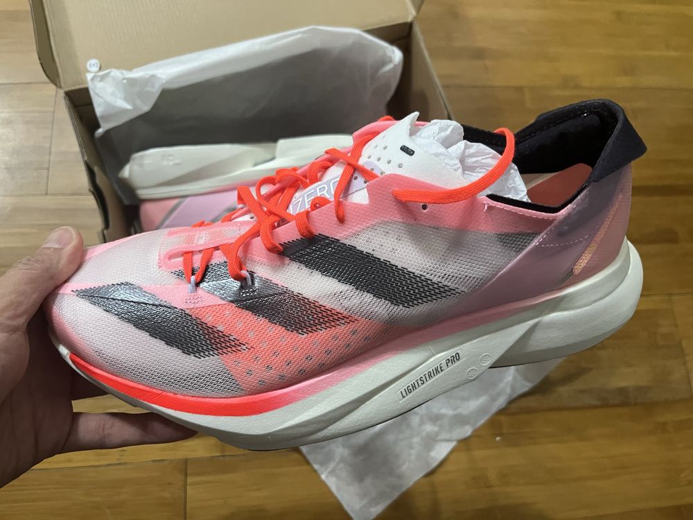 Продам Adidas adios pro 3 для бега новые