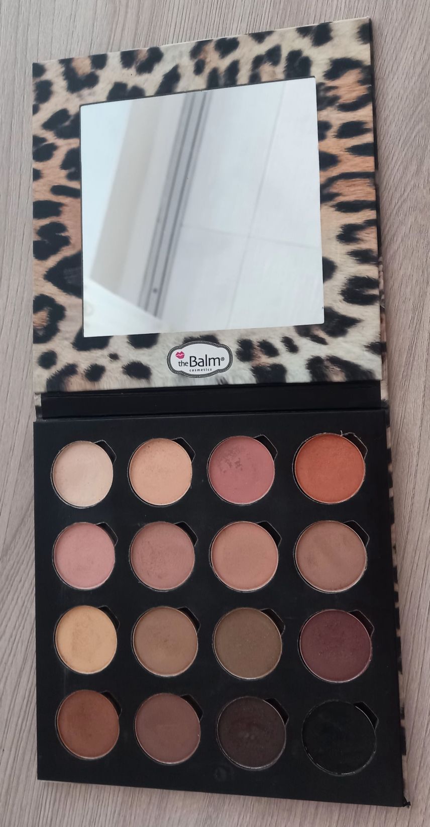 продам тени от "the BALM"