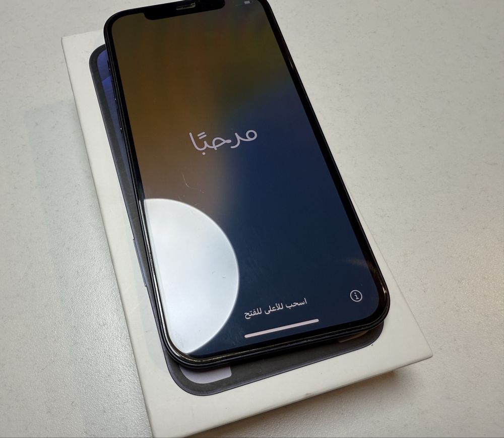 iPhone 12, 64 ГБ, отличное состояние