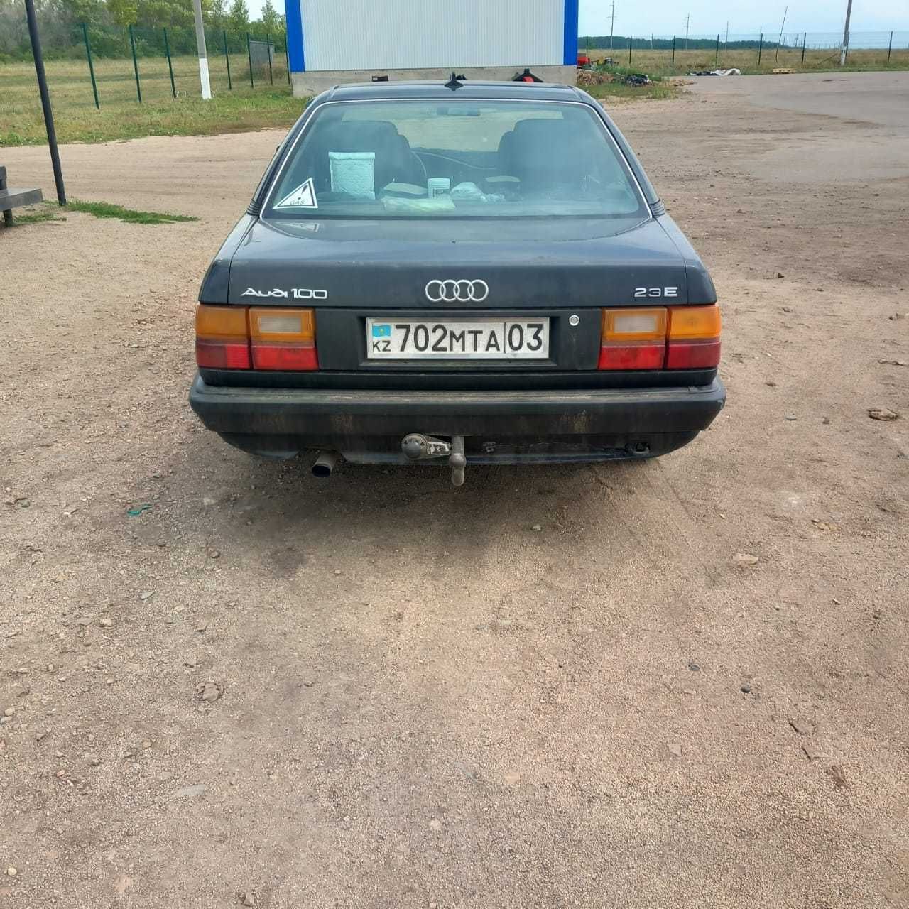 Продается Audi 100 C3