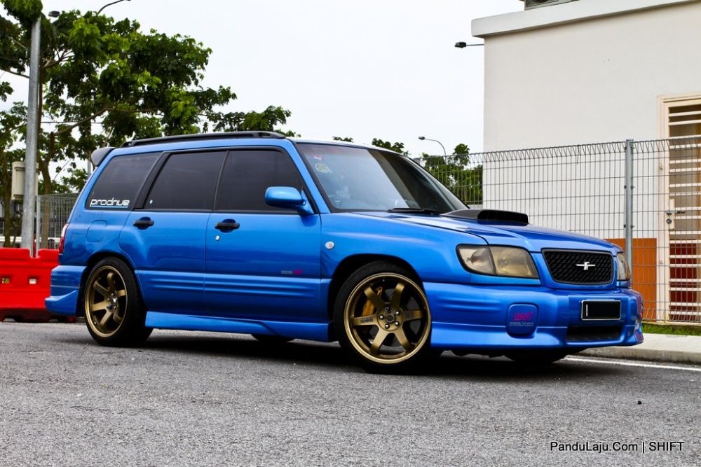 Полик в багажник SUBARU FORESTER SF 1997- новый Россия