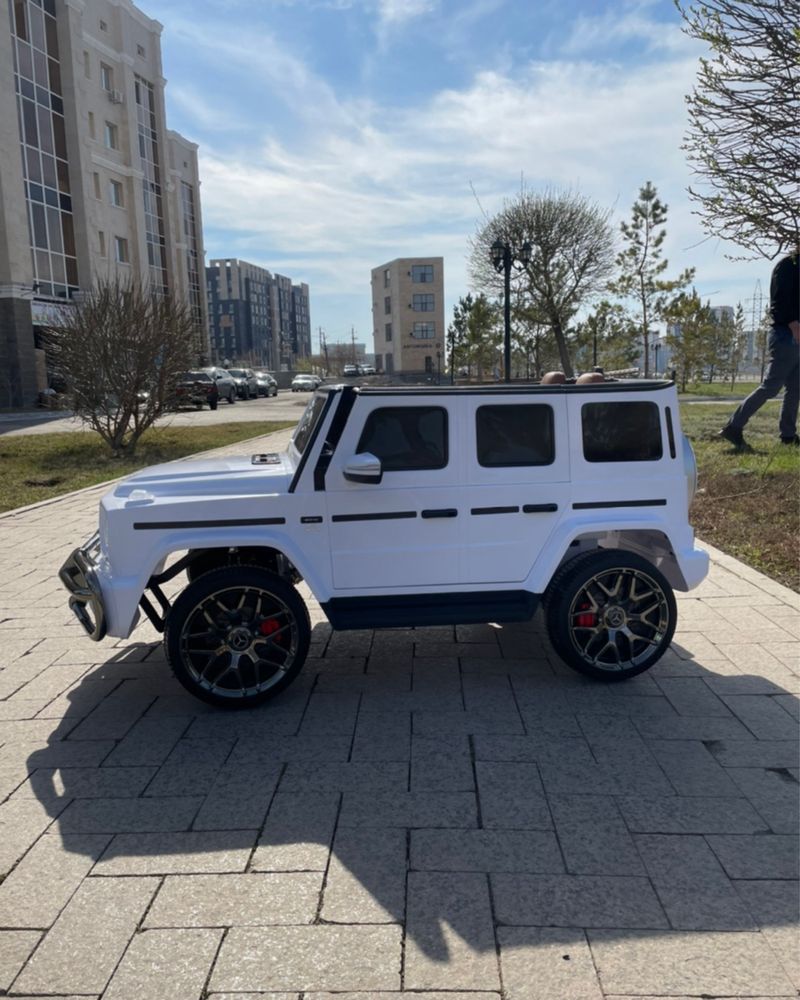 Детские элеткромобили машинки Mercedes-Benz Gelendwagen G65