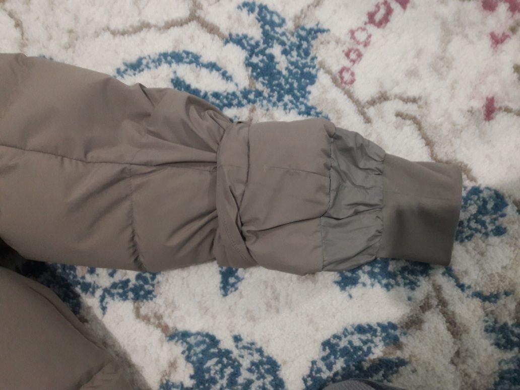 Зимняя куртка Uniqlo модель Topten