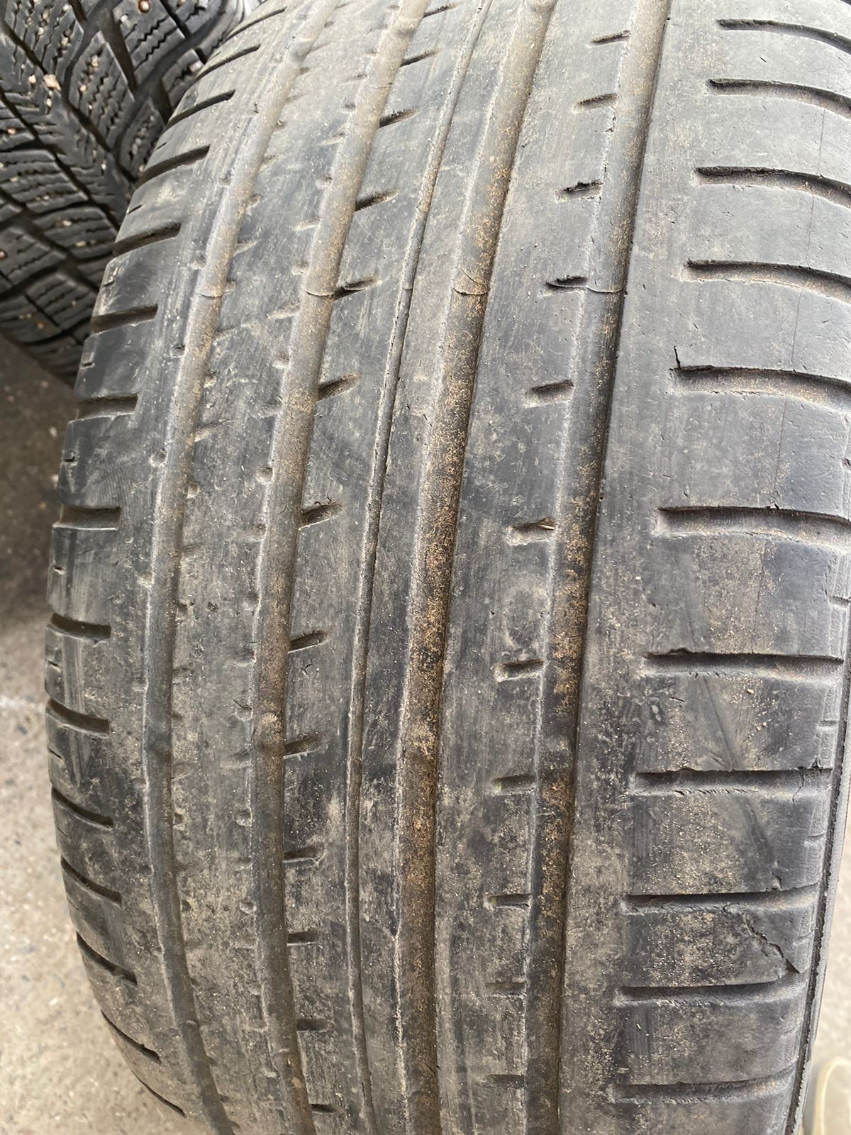 Диски с резиной на Subaru R18 5*100