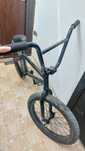 Велосипед BMX в хорошем состоянии