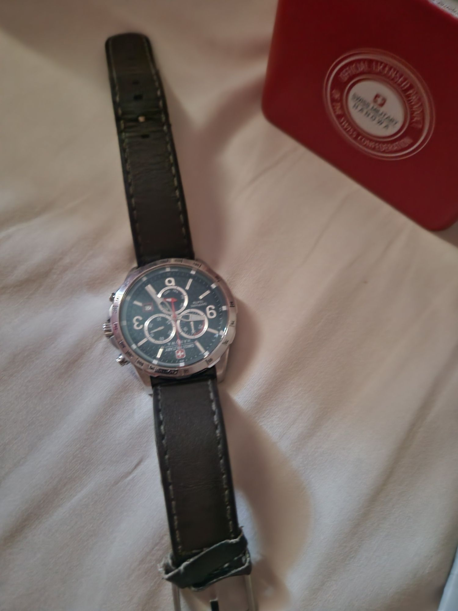 Продам ручные часы фирмы Swissmilitary-hanowа