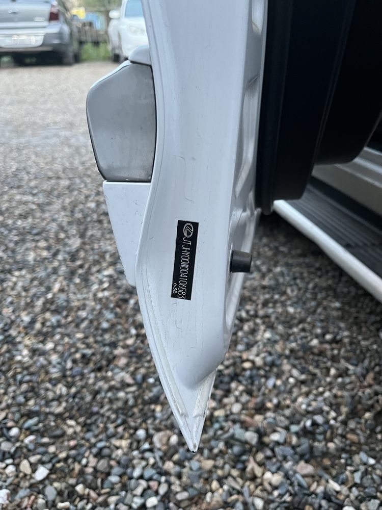 Продам Lexus LX 570
