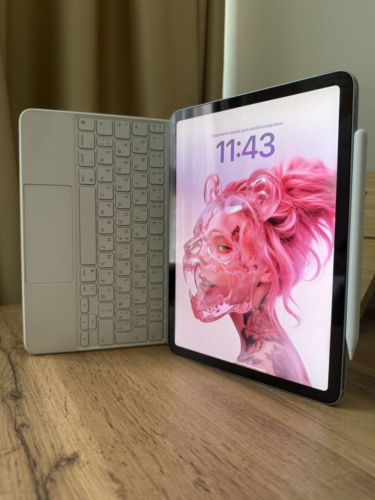 iPad Air 4 + Magic Keyboard + Apple Pencil 2
