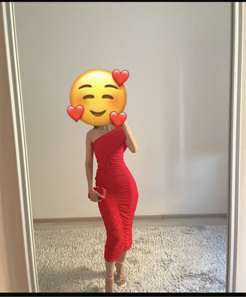 Zara очень красивое платье размер S-M