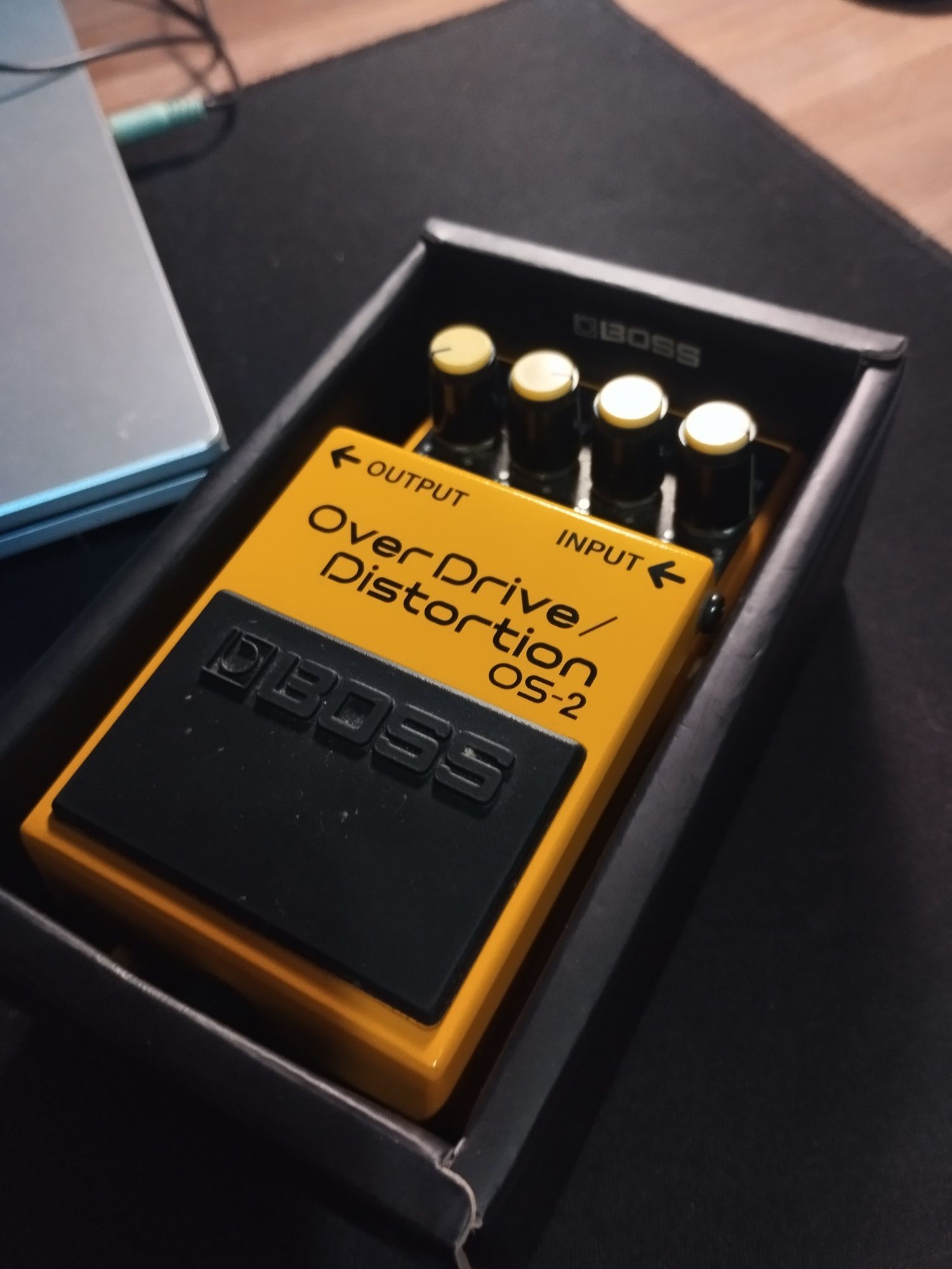 Педаль Boss overdrive distortion 2