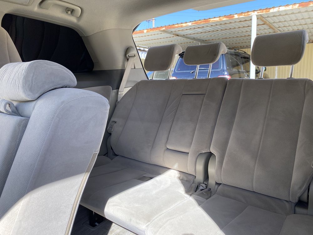 Аренда минивен Toyota Estima 7 местный налюбой мероприятия сводителем