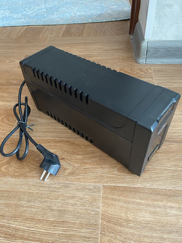Продам ИБП SANTAK ups 800VA