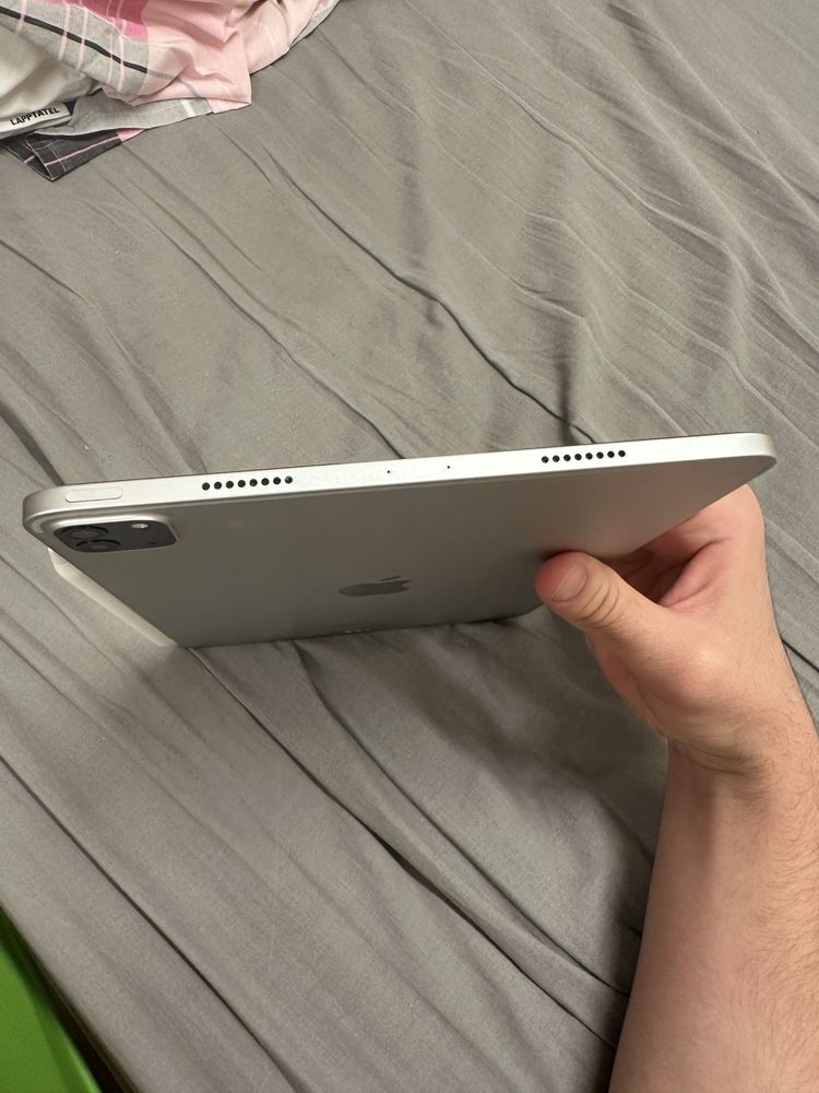 IPAD PRO M2 11’ 2022 на 128 gb Apple Pencil 2