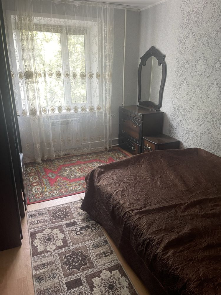 Сдам двухкомнатную квартиру в старом городе