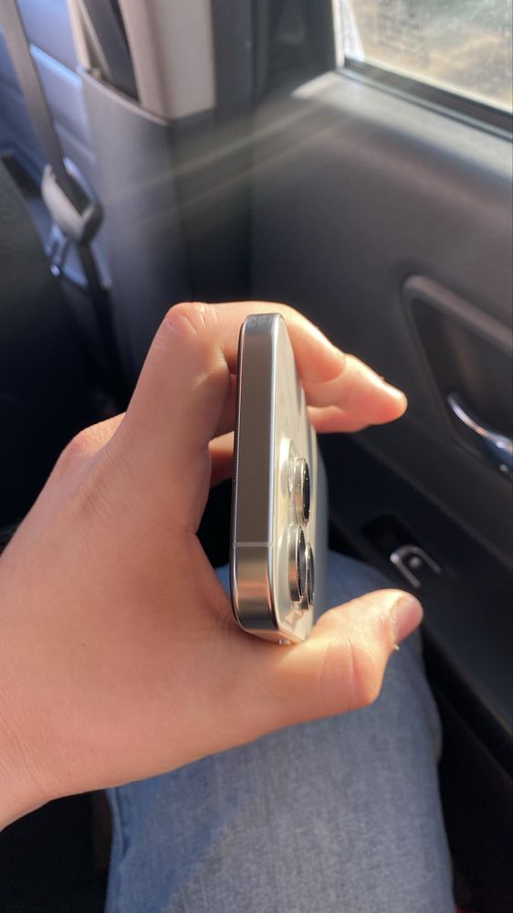 Iphone 16 pro 256 гб акб 100%