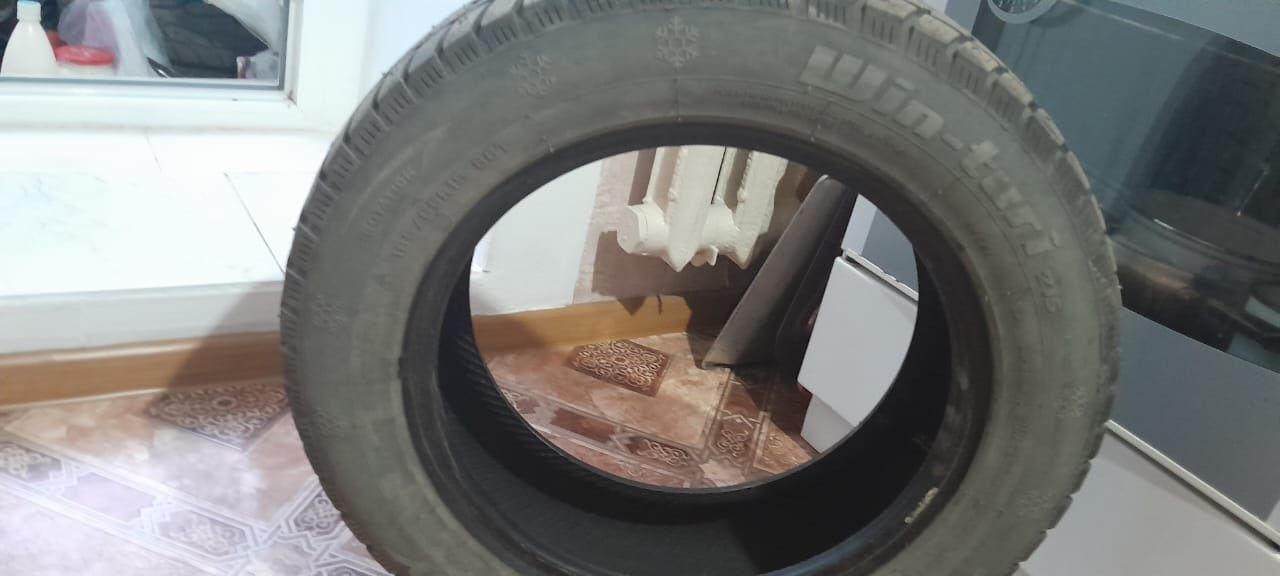 Продам шины зимние на R15