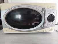 Продам  микроволновую печь LG Anti Bacteria